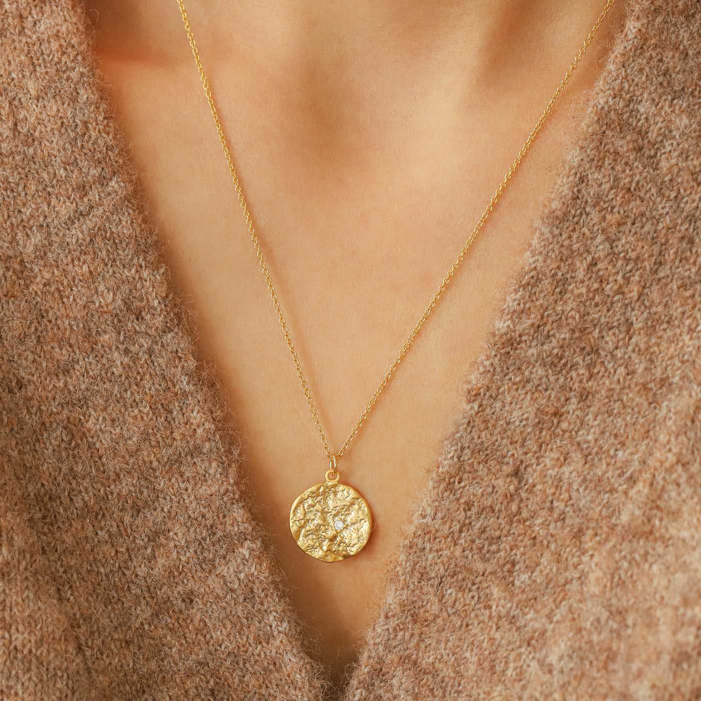 Gold coin necklace for everyday wear